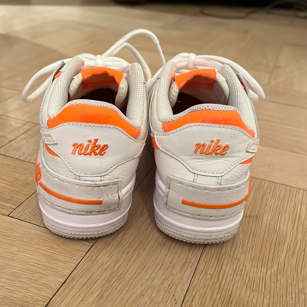 Nike Air Force 1 - Picture 2 of 3